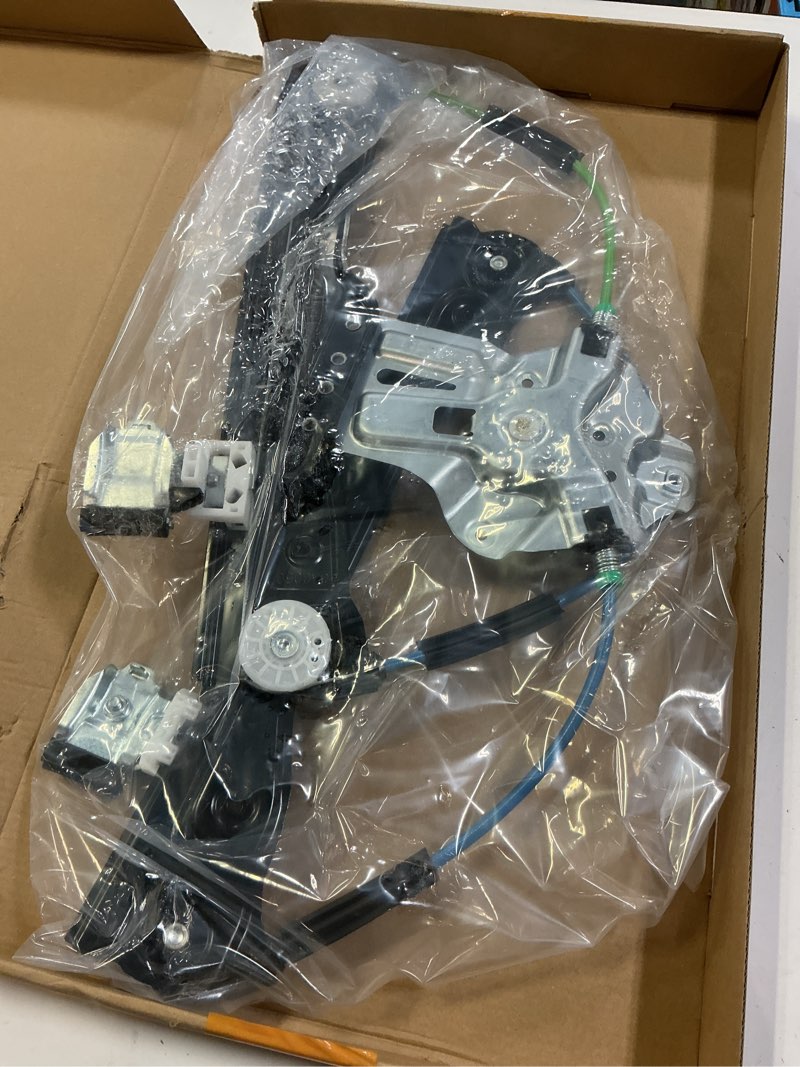 Condition photo showing Good Condition for newyall front right power window regulator for chevrolet volt hatchback 1.4l 2011-2015