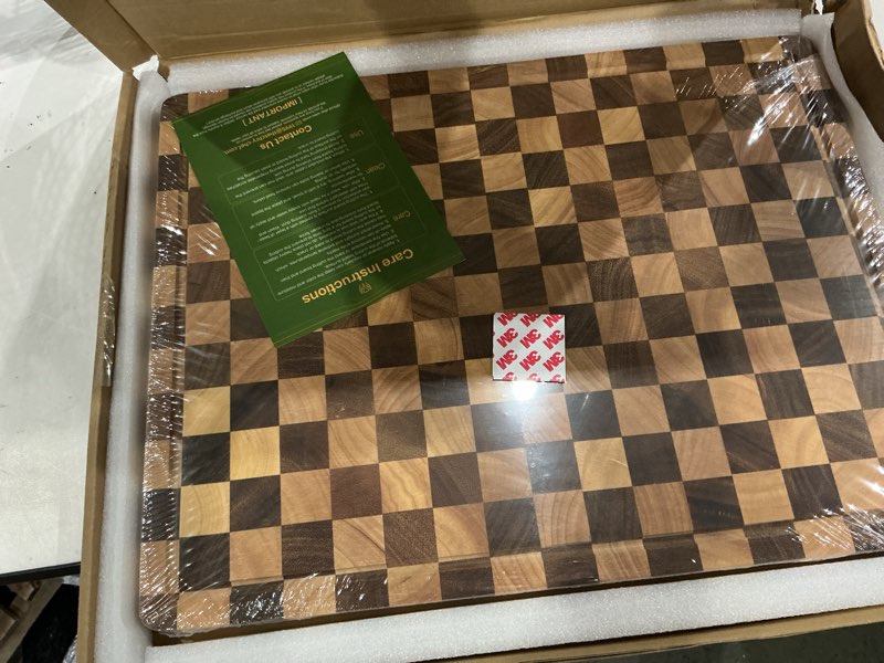 Condition photo showing Good Condition for thetchry checkered cutting boards for kitchen, 20" x 15" chopping board | 1" thick acacia wood cutting board with juice grooves, extra large butcher block for prep, serving, stovetop with gift box checkered 20" x 15" x 1"