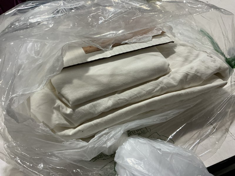Condition photo showing Good Condition for bedsure 100% washed cotton duvet cover super king size - natural white minimalist bedding set linen like - purewoven plain simple & soft comforter cover 3-piece (natural white, super king, 108"x98") super king (108" x 98") 01 - natural white (no comforter)
