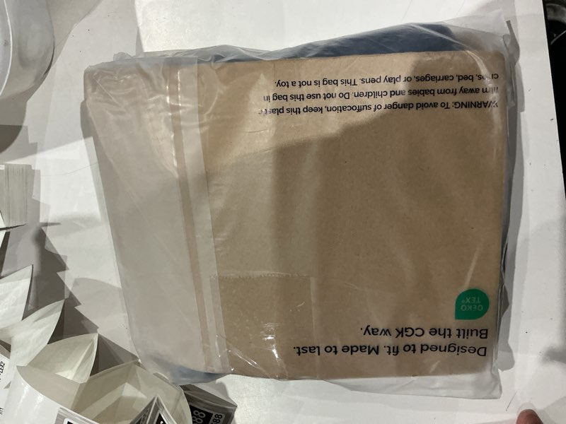 Condition photo showing New/Like New for twin size 3 piece sheet set - comfy breathable & cooling sheets - hotel luxury bed sheets for women & men - deep pockets, easy-fit, extra soft & wrinkle free sheets - navy blue oeko-tex bed sheet set 18 - navy blue twin