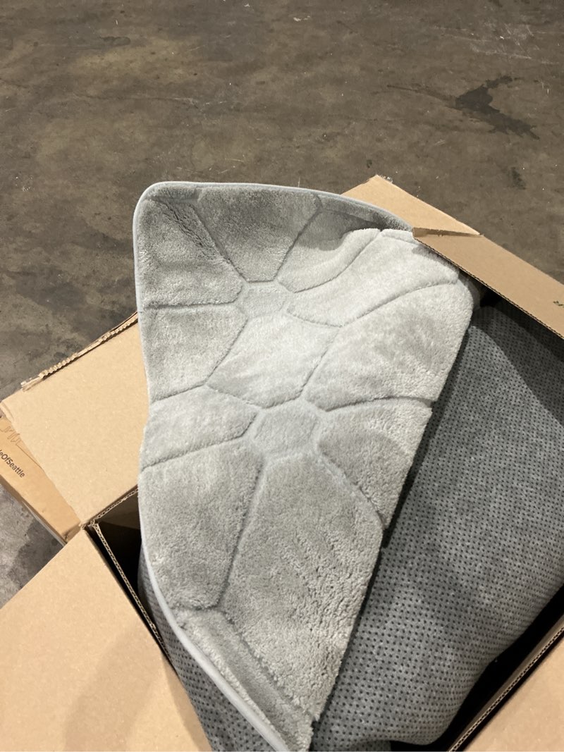Condition photo showing Good Condition for sour lemon area rugs 9x12 living room bedroom, large carpet grey rug | washable, geometric alfombra para salas modernas, non slip big soft thick fluffy plush, memory foam rug for kids playroom light grey 9' x 12' (rectangular)