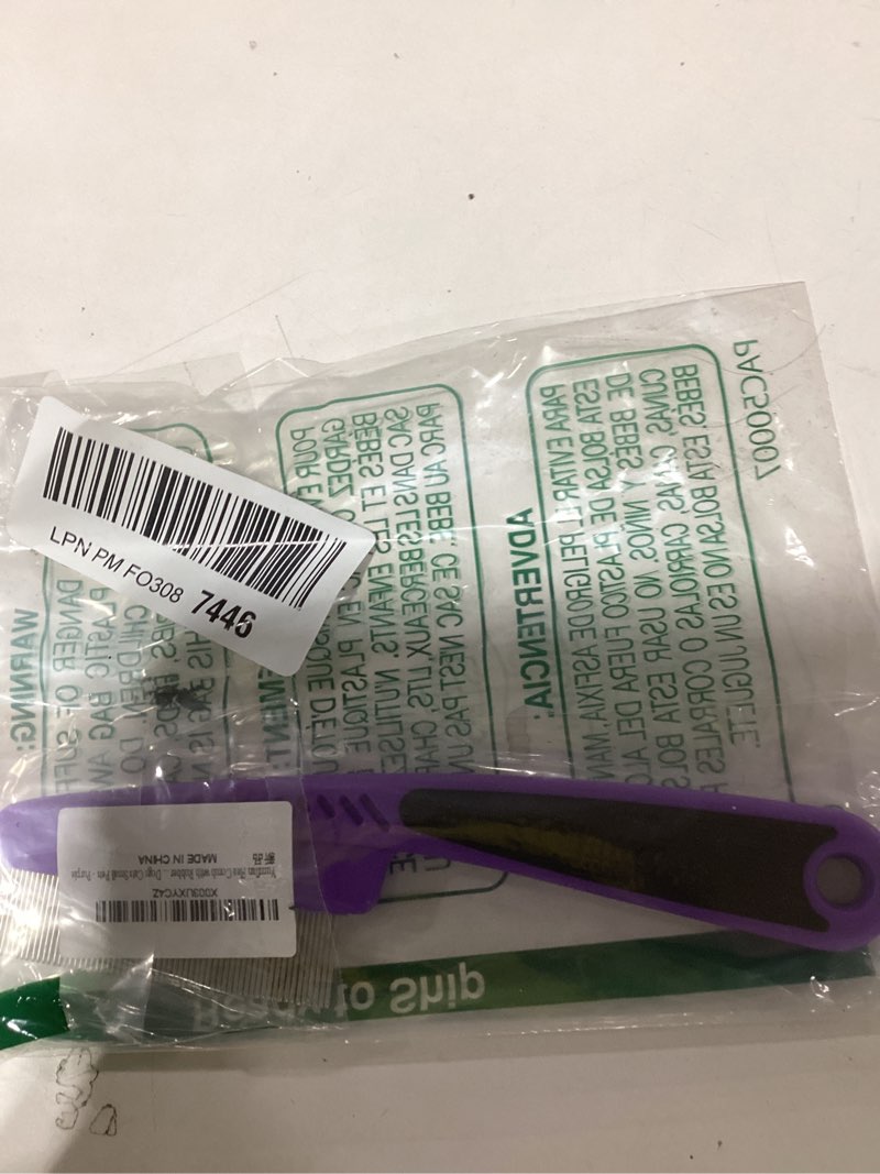Condition photo showing New/Like New for Yumflan Flea Comb with Rubber Handle, Flea and Tick Combs for Dogs & Cats, Fine Tooth Dog Comb for Grooming (Purple)