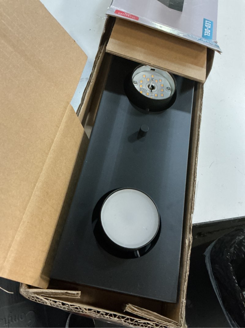 Condition photo showing As Is for globe electric 3-light integrated led track lighting, matte black, adjustable heads, dimmable, 59941 black, bleecker