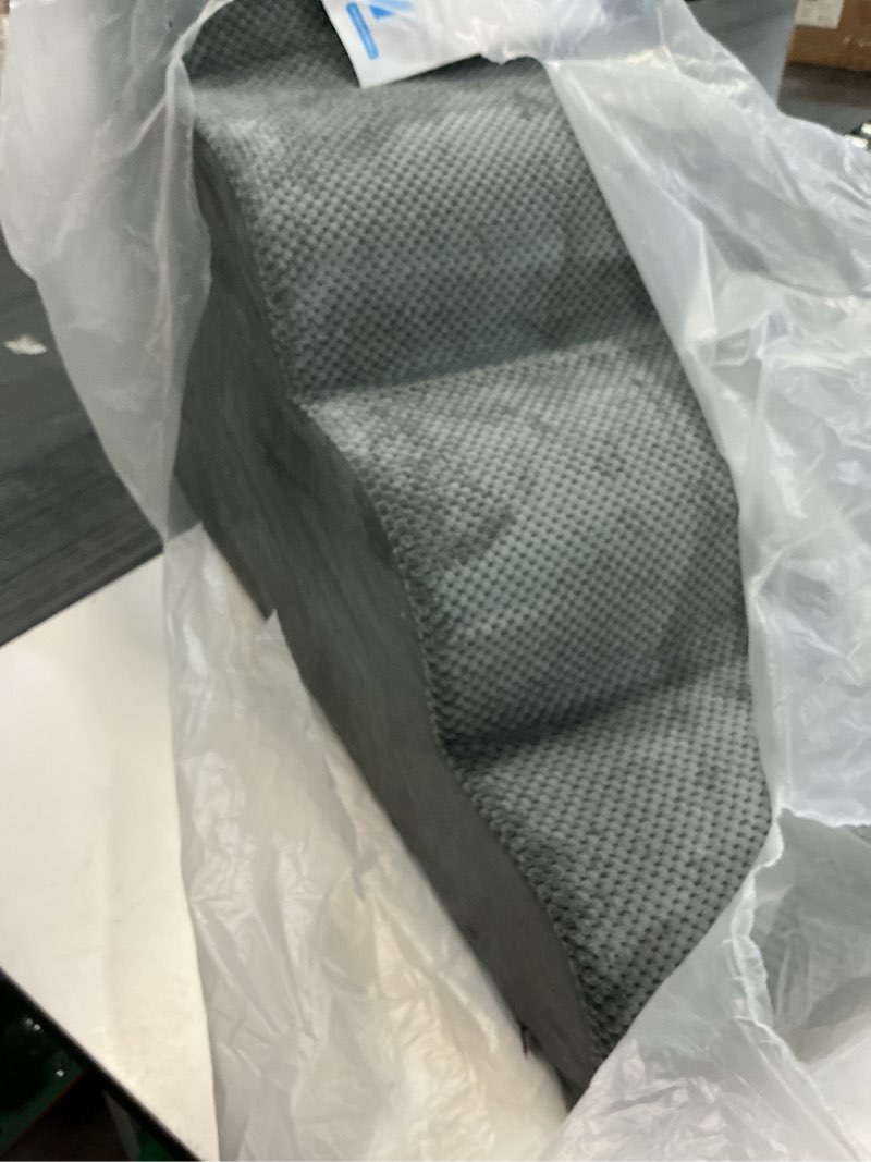 Condition photo showing Good Condition for 4-step dog stairs for large dogs and cats, 20in h dog steps for couch, sofa, chair, non-slip sturdy pet steps, pet ramp for high bed indoor dark grey 4-step curved