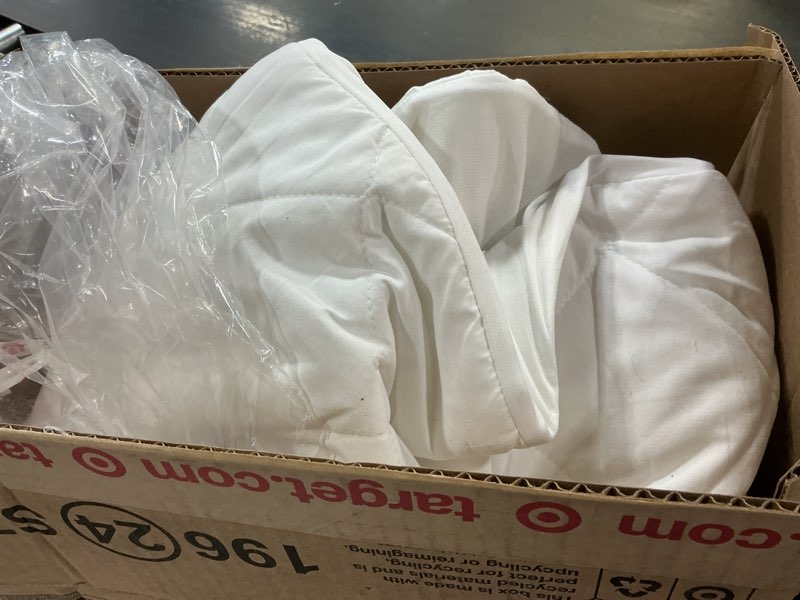 Condition photo showing As Is for Heated Mattress Pad Twin Size,Electric Mattress Pad with Preheat Functions, Bed Warmer with 12 Heat Settings Controller & 1-12 Hours Auto Shut Off, Machine Washable (39"x75",White) White Twin