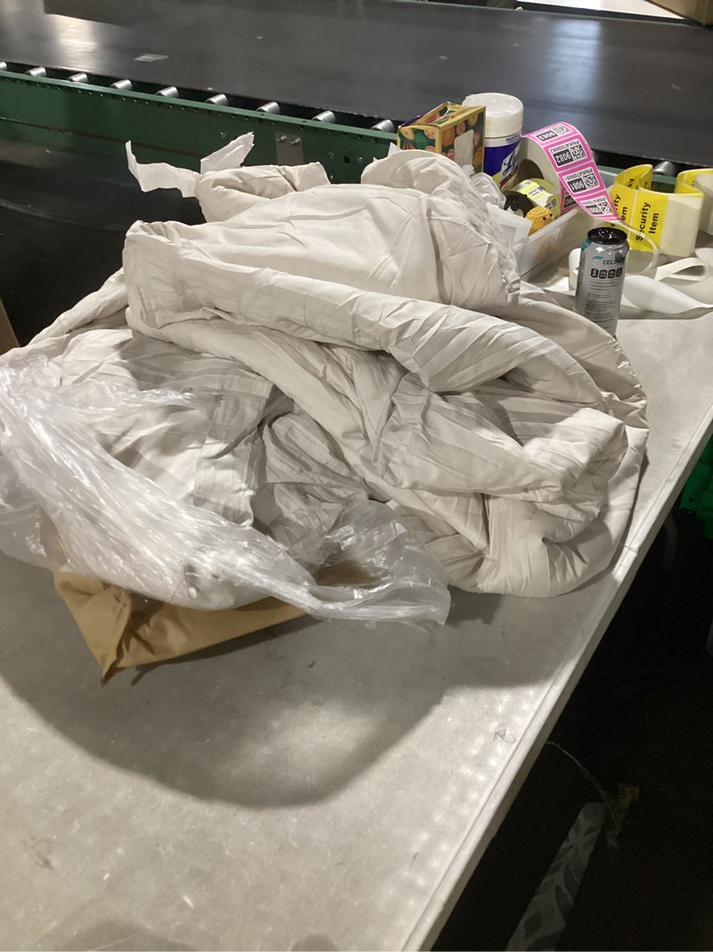 Condition photo showing Good Condition for CozyLux Queen Comforter Set - 7 Pieces Bed in a Bag Beige Comforters Queen Size Bed Set, Soft Bedding Set with All Seasons Comforter, Sheets, Pillowcases & Shams Beige Queen