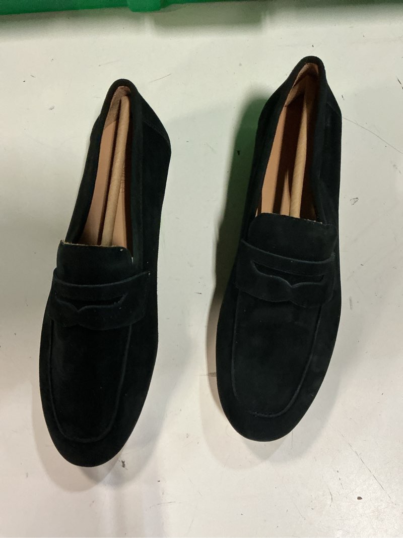 Condition photo showing Good Condition for italian suede penny loafer size 5.5