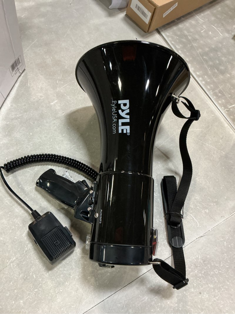 Condition photo showing Good Condition for Pyle Pro PMP53IN 50W 1700 Yard Sound Range Portable Bullhorn Megaphone  Black