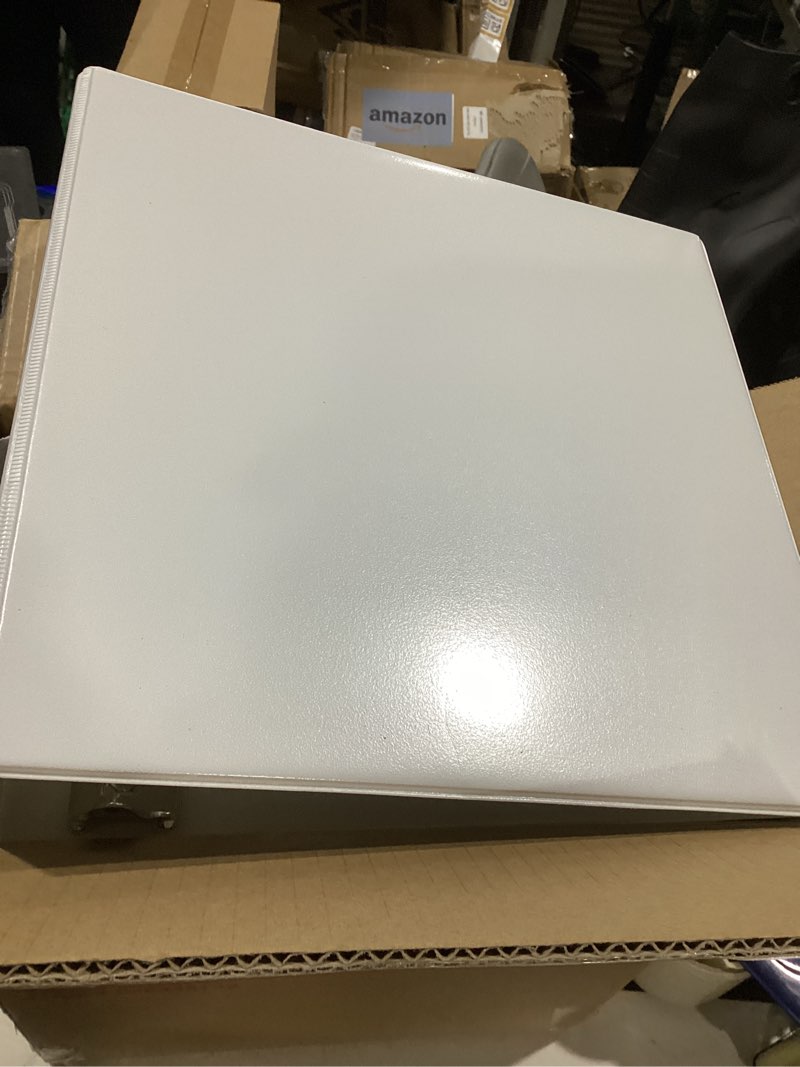 Condition photo showing Good Condition for pen+gear durable view 3-ring binder with 3-inch rings 4-pack (white)