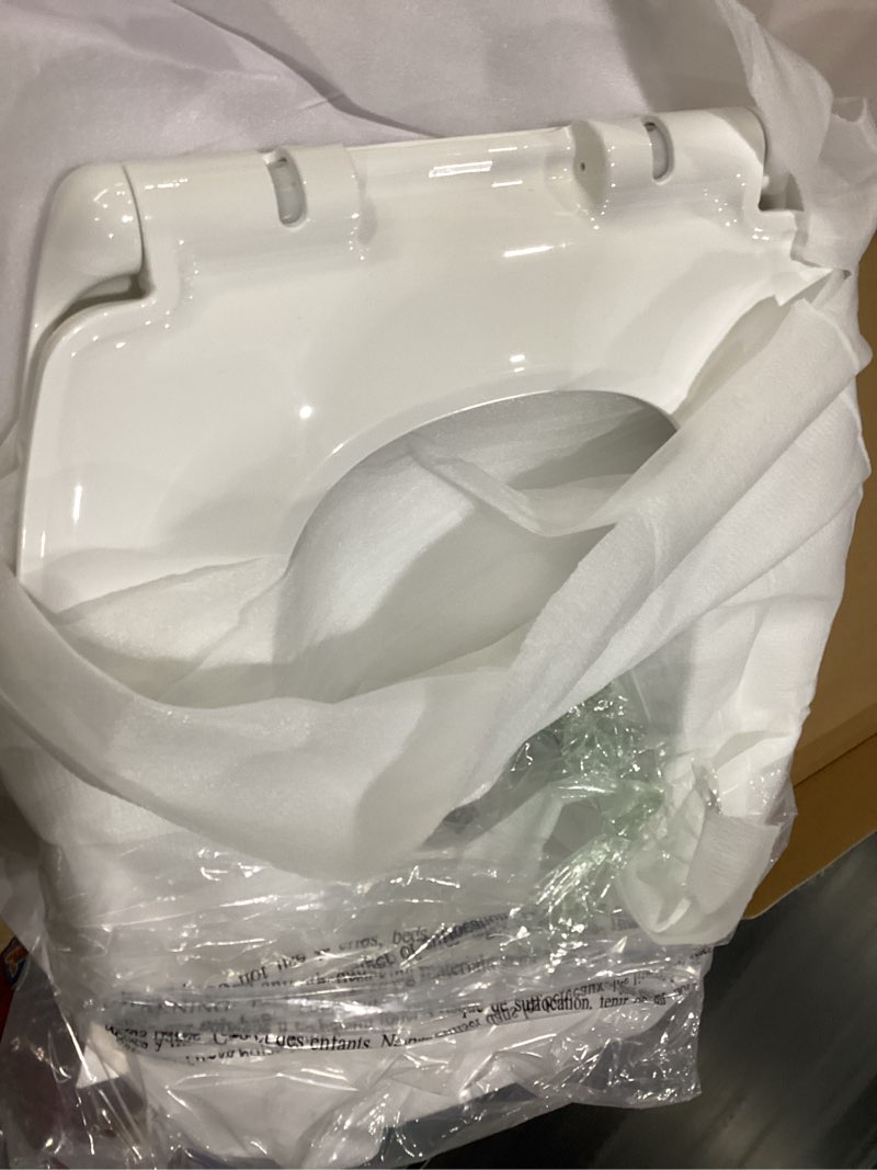 Condition photo showing New/Like New for Bath Royale Slow Close Toilet Seat BR501-00 White Elongated, Stain-Resistant and Easy to Keep Clean, Heavy Duty Fits All Toilet Brands, Executive Series Elongated White