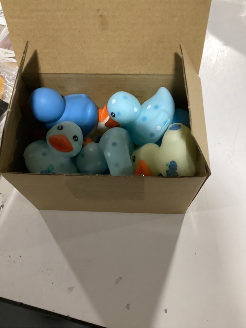 Condition photo showing Good Condition for Sotiff 12 Pcs Blue Thanksgiving Rubber Ducks 2'' Mini Fall Rubber Ducks with Pumpkin Leaf Turkey Patterns Autumn Floating Bathtub for Thanksgiving Party Favor Shower Decoration Gifts