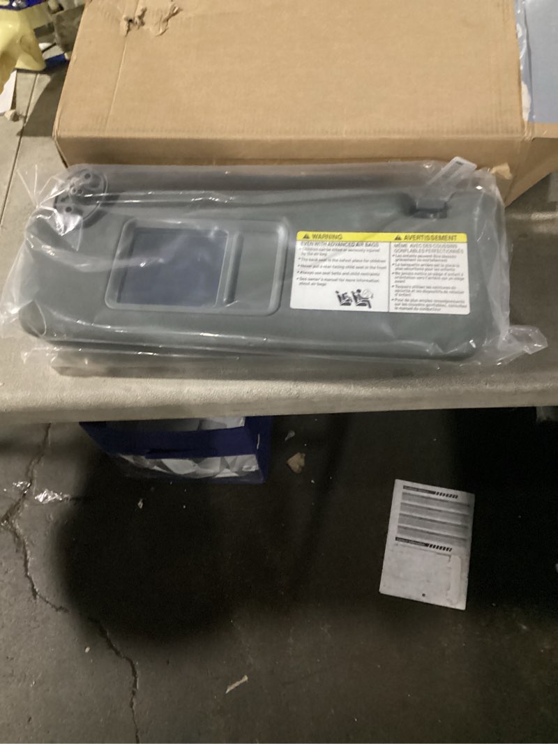 Condition photo showing Good Condition for Sun Visor Compatible with Toyota Tacoma 2005-2015 Left Driver & Right Passenger Side Without Light Grey #74320-04181-B1; 74320-04181-B0