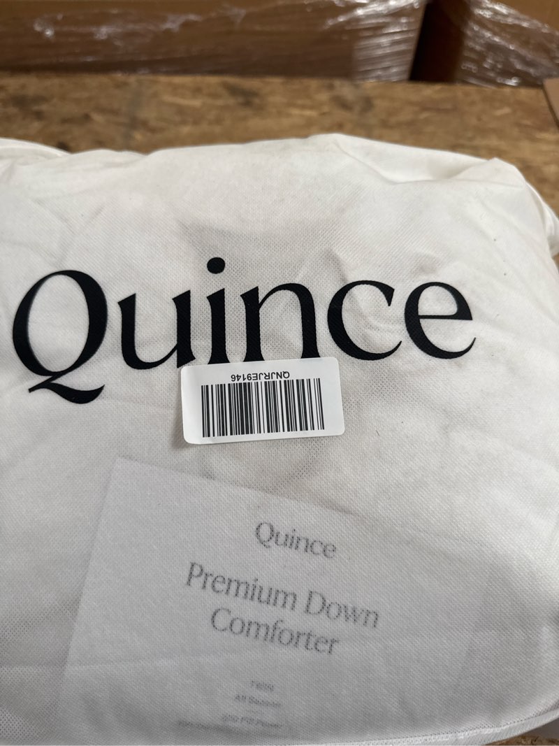 Condition photo showing Good Condition for all-season premium down comforter, twin, down