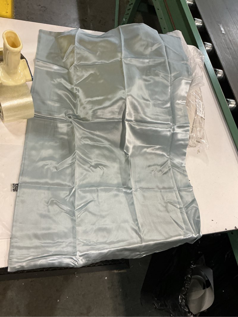 Condition photo showing Good Condition for 100% mulberry silk pillowcase, king, light blue, 1 only