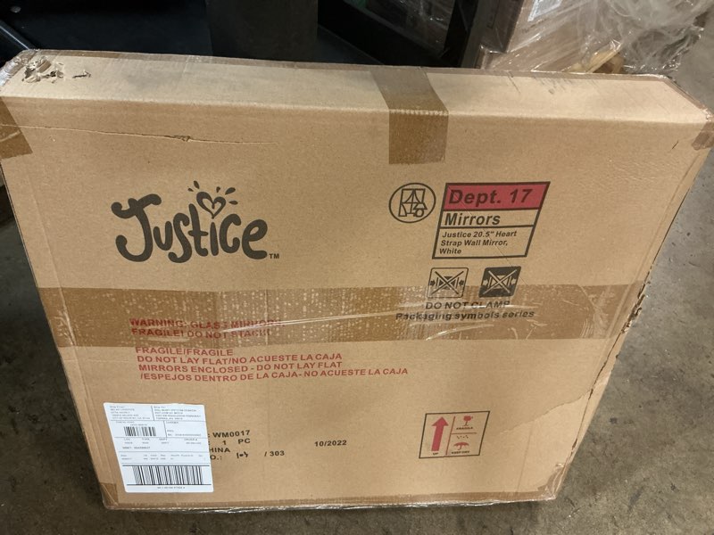 Condition photo showing New/Like New for justice 20.5  heart strap wall mirror  white