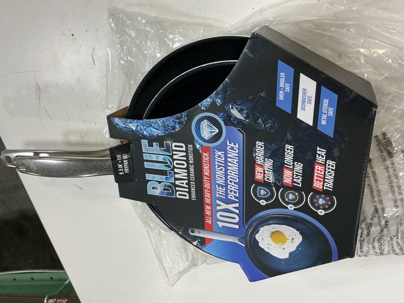 Condition photo showing New/Like New for blue diamond 2 piece nonstick frying pan set, 9.5” & 11" skillets, pfas-free ceramic, dishwasher & oven safe, stainless steel handle, durable metal utensil safe, egg & omelet pans, blue blue 9.5" and 11" frying pan skillet set