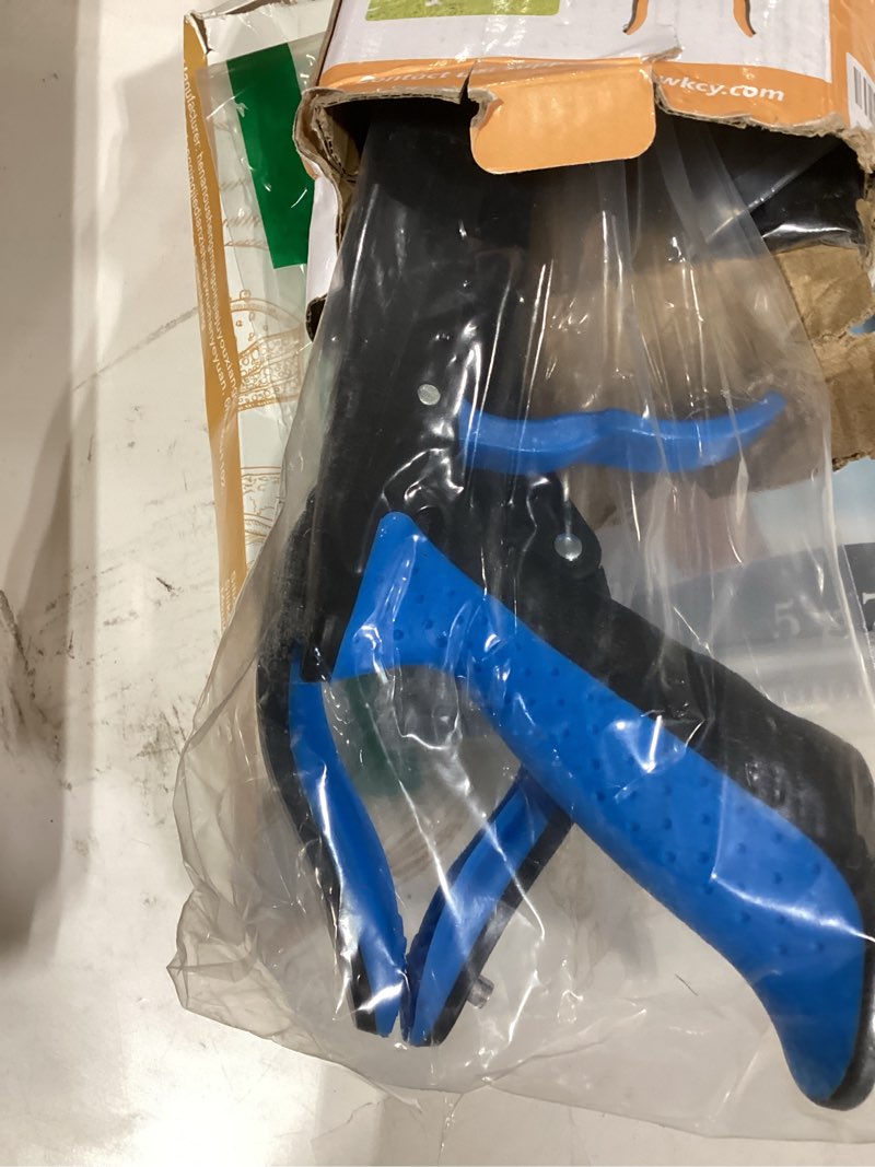 Condition photo showing Good Condition for similar product 2024 Upgrade PowerGrip T9, Grabber Reacher Tool, Wide Jaw, Foldable, Steel Cable, with 96 Grip Points for Firm Grip, 32\" with Magnet 32 Inch (Pack of 1) Blue