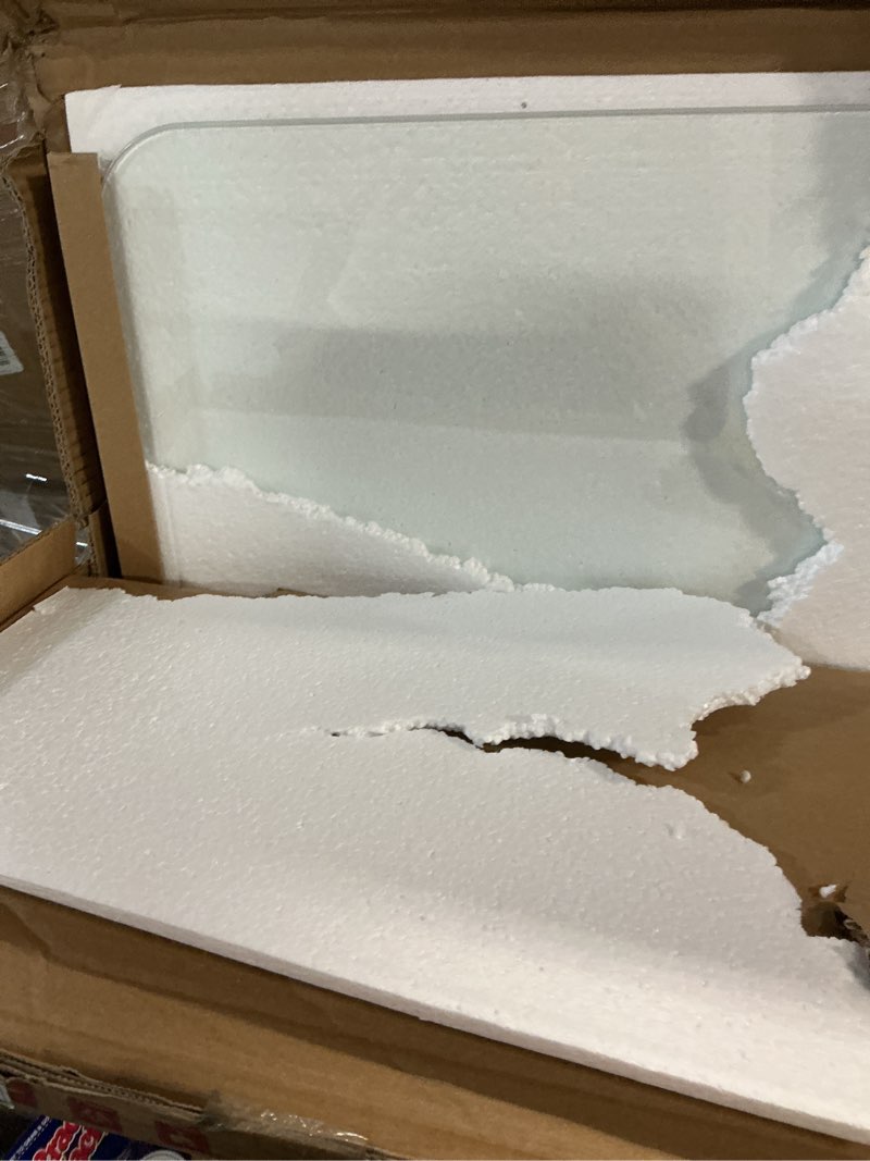 Condition photo showing Good Condition for lorell tempered glass chairmat, 46" width x 36" depth x 0.25" thickness, clear, 1 each rectangular 46" x 36"