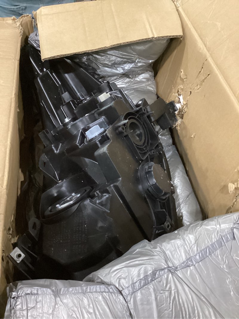 Condition photo showing As Is for Huray Left Headlight for Honda CRV 2015-2016 [w/LED DRL] [Halogen Type] [OE:33150-T1W-A01] Head Lamp Replacement Driver Side Driver Side (Left)