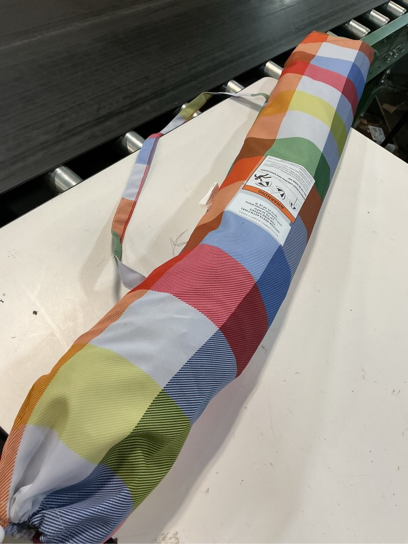 Condition photo showing Good Condition for 6' round beach umbrella checkered - room essentials™