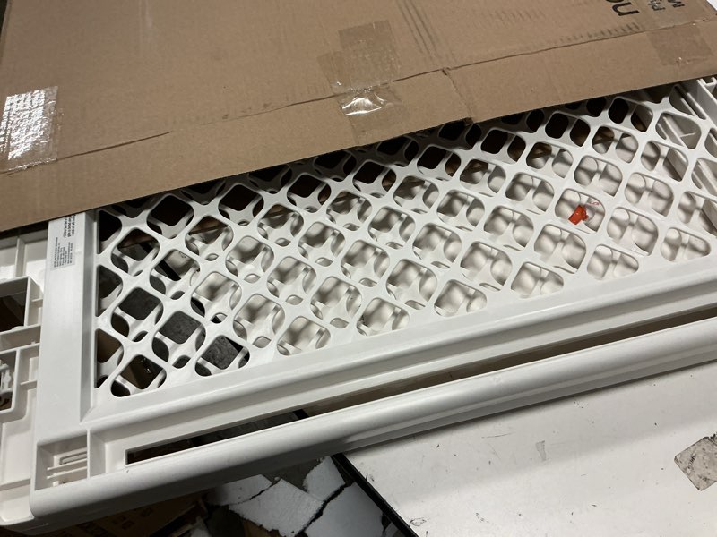 Condition photo showing Good Condition for Toddleroo by North States Stairway Secure Gate