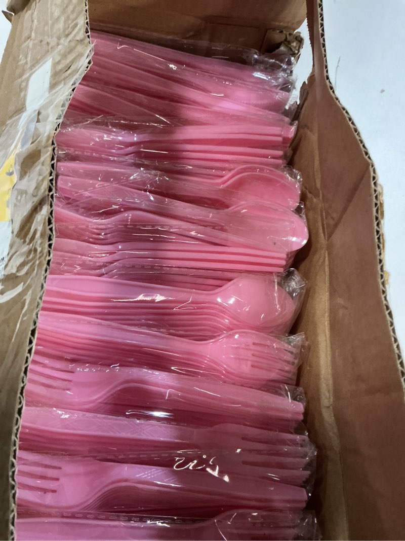Condition photo showing Good Condition for 360-pack plastic pink silverware set, disposable cutlery set, plastic forks and spoons knives utensils set (120 each) for valentine's day, baby shower, bridal shower, princess party, easter pink 360
