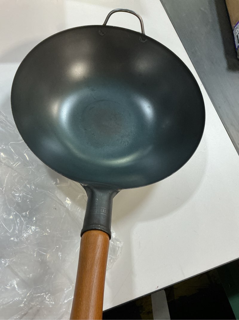 Condition photo showing As Is for YOSUKATA 13.5" Carbon Steel Wok Pan – Pre-Seasoned Flat Bottom Pow Wok for Stir Fry, BBQ, Grill & Camping – Traditional Japanese Chinese Cookware – Compatible with Induction, Electric, Gas, Open Fire