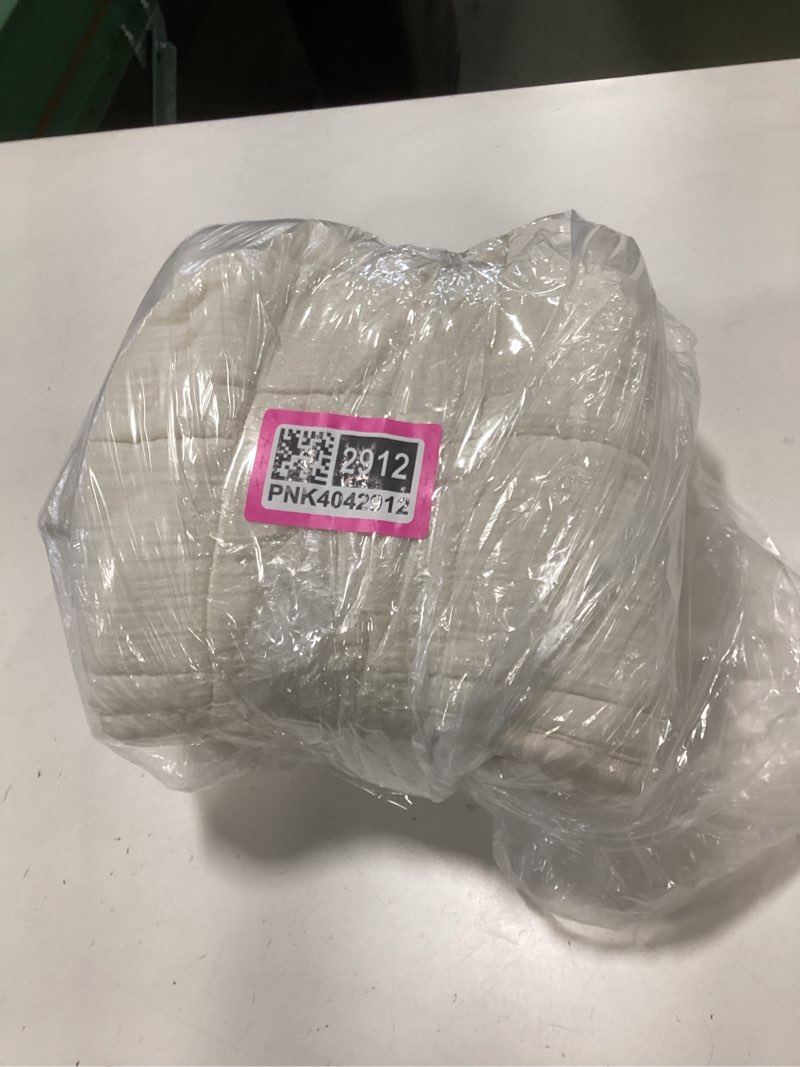 Condition photo showing New/Like New for Organic Airy Gauze Box Quilt Sham Set, Undyed, King