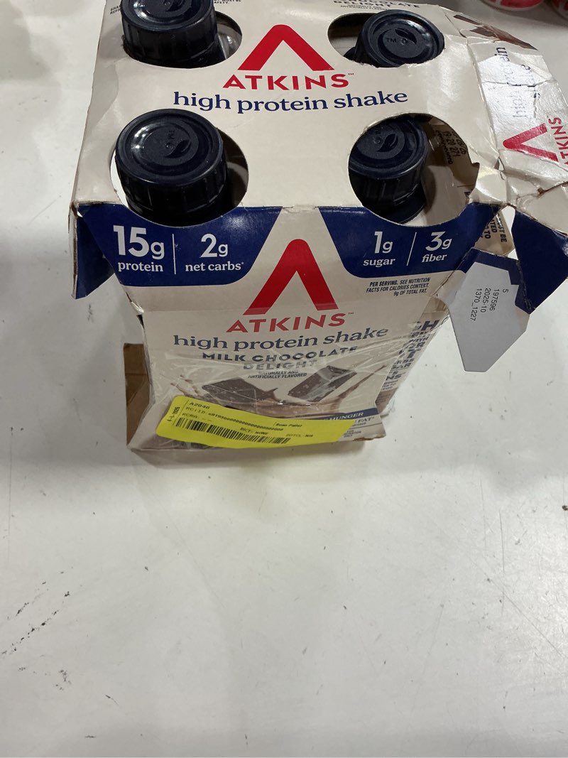 Condition photo showing New/Like New for (exp 09/28/26) atkins milk chocolate delight protein shake, 15g protein, low glycemic, 2g net carb, 1g sugar, keto friendly, 4 count