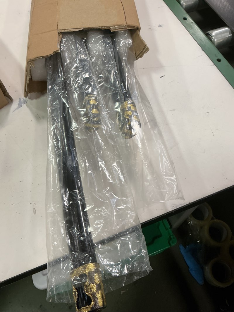 Condition photo showing Good Condition for Sword Valley Kill Bill Premium Movie-Style Samurai Sword 3-Piece Set with 3-Tier Display Stand – Engraved Scabbards, Stainless Steel Blades, Waxed Cotton Handle (37.4"+30.7"+19.3")