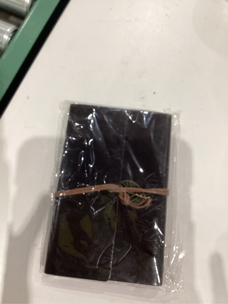 Condition photo showing New/Like New for Retro Leaves Pendants PU Leather Cover Loose Leaf Blank Writing Journal Notebook Diary Gift (Coffee, A7(5 inch)) Coffee A7(5 inch)
