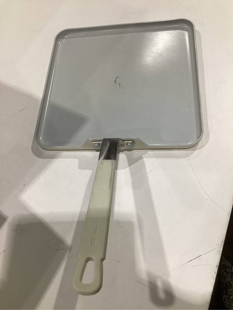 Condition photo showing Good Condition for (used)greenpan x bobby flay 11” nonstick square griddle pan, pfas-free diamond ceramic stay-cool silicone handle, easy clean dishwasher & oven safe skillet, cream 11\" square griddle pan cream