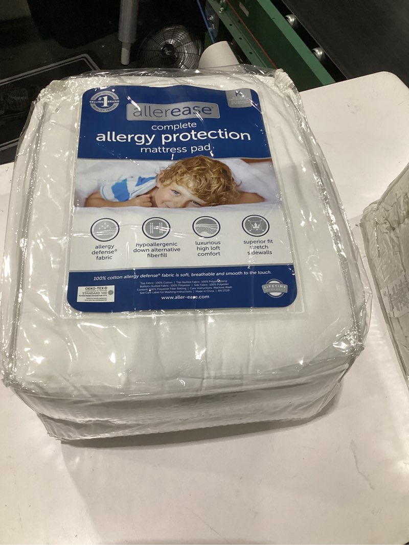Condition photo showing New/Like New for allerease complete allergy protection mattress pad, king