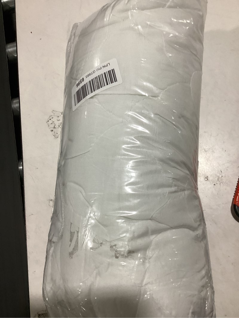 Condition photo showing Good Condition for twin mattress pad cover air mattress topper, pillow top twin size quilted fitted mattress protector for kids, super soft breathable and noiseless down alternative fiber (15-23'' deep pocket) case fabric :microfiber fill: polyester skirt:polyester twin 15"-23" deep