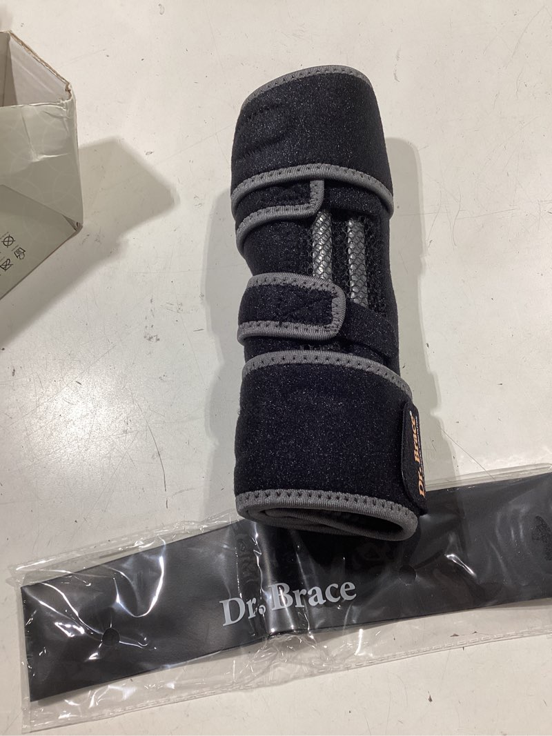 Condition photo showing Good Condition for dr. brace elite knee brace with side stabilizers & patella gel pads for maximum knee pain support and fast recovery for men and women-please check how to size video (mercury, small) small mercury