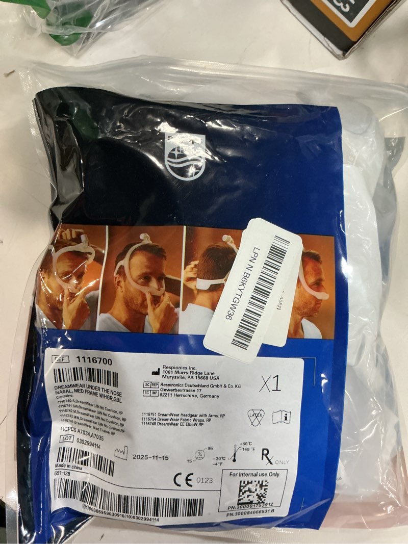 Condition photo showing New/Like New for similar replacement dreamwear frame compatible with dreamwear pillow, nasal and full by roya medical,(medium)