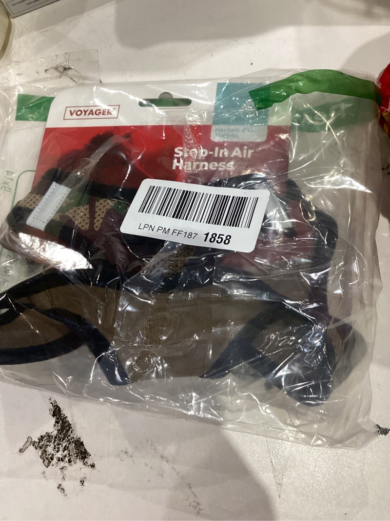 Condition photo showing New/Like New for Best Pet Supplies Voyager Step-in Air Harness - All Weather Mesh, Reflective, No Pull Harness for Dogs, Cats - Secure with Hook & Loop Fastener, Buckle, Double D-Rings - Army/Black Trim, M Harness (Army/Black Trim) M (Chest: 16 - 18")