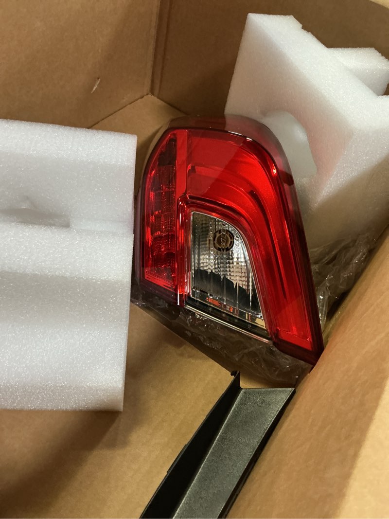 Condition photo showing As Is for Huray Tail Light for Honda Accord 2018-2021 Outer Taillight Assembly Brake Lamp Replacement Passenger Side (Right) Passenger Side (Outer)