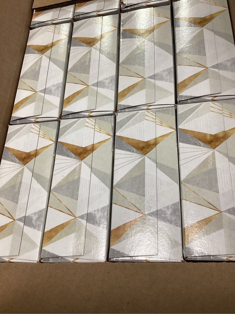 https://lotting-media.assets.bidfta.com/lotting_7234990e-048c-4f73-8789-ae3a7cab513b