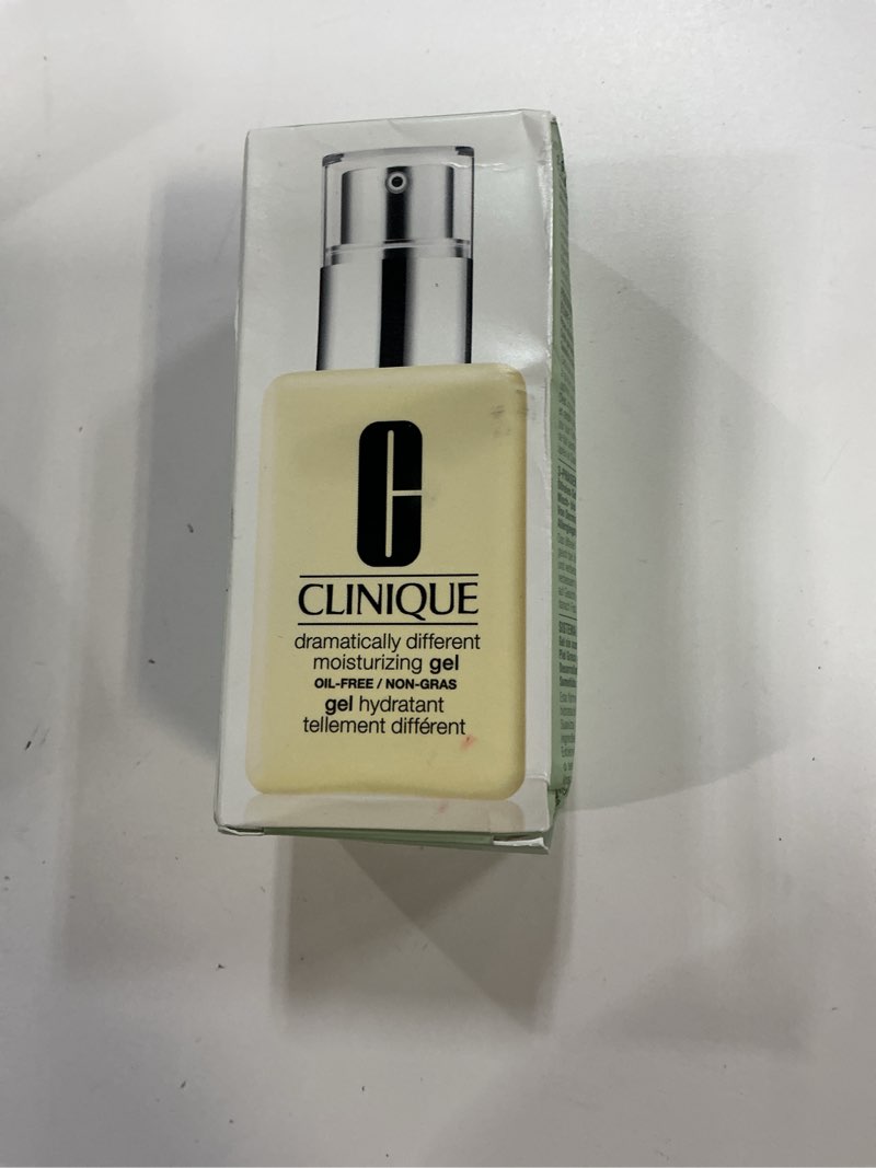 Condition photo showing New/Like New for Clinique 3-Step Dramatically Different Moisturizing Oil Free Gel For Combination Oily to Oily Skin Types