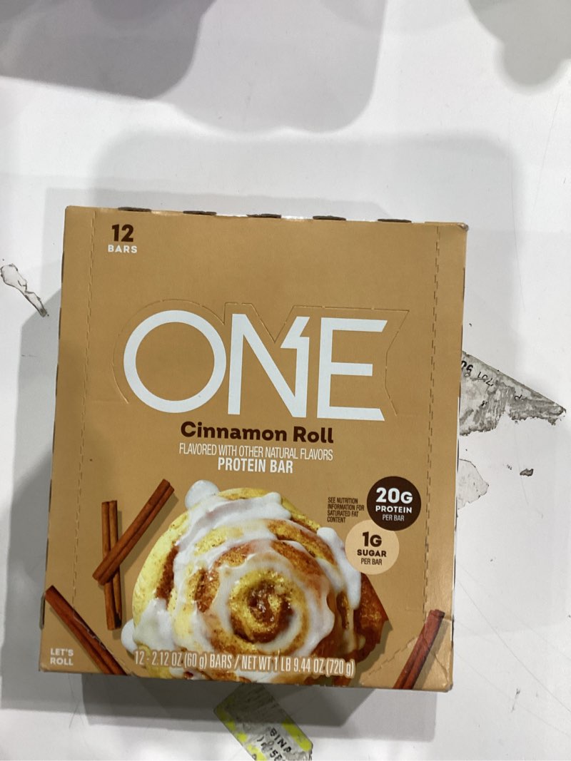 ONE Protein Bars, Cinnamon Roll, Gluten Free with 20g Protein and 1g Sugar, Pantry Staples, 2.12 oz 