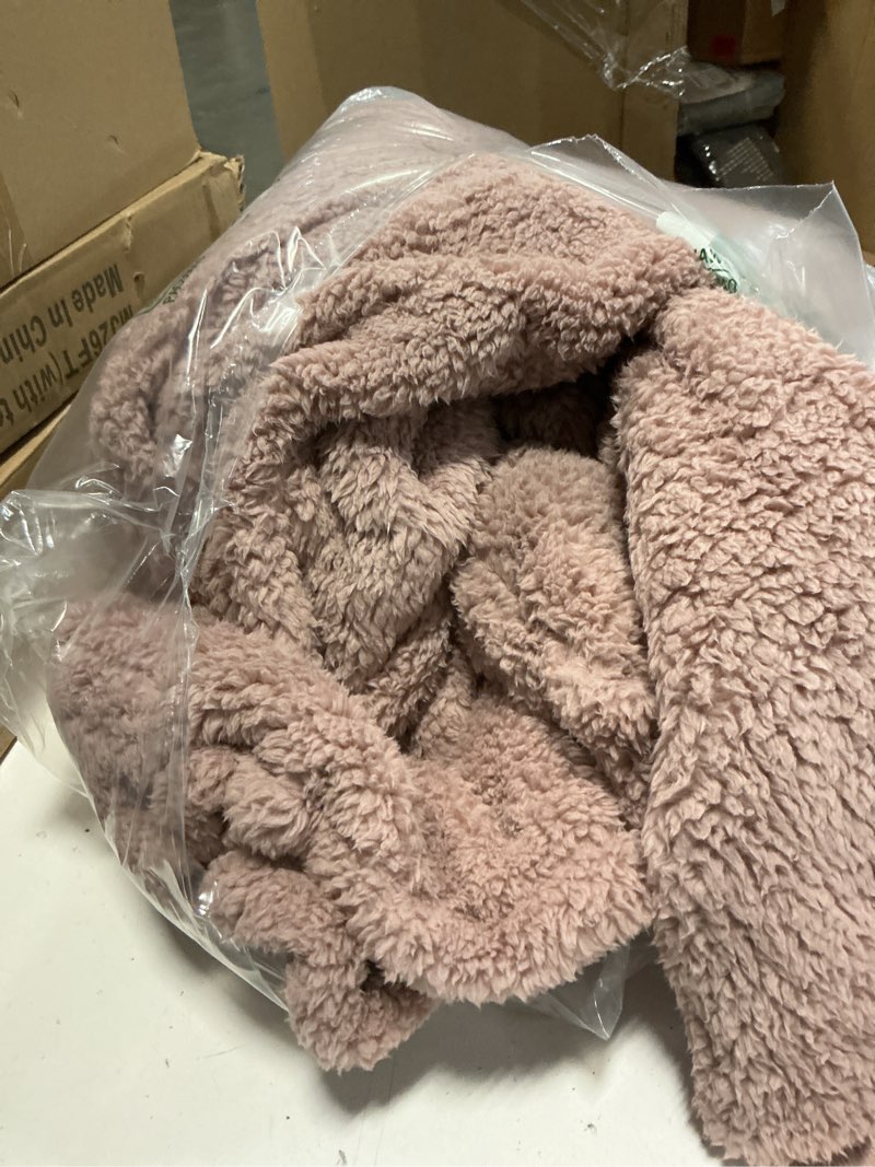 Condition photo showing Good Condition for sherpa wearable blanket oversized hoodie sweatshirt tv blanket with long sleeves and pocket (dustypink, one size) dustypink one size