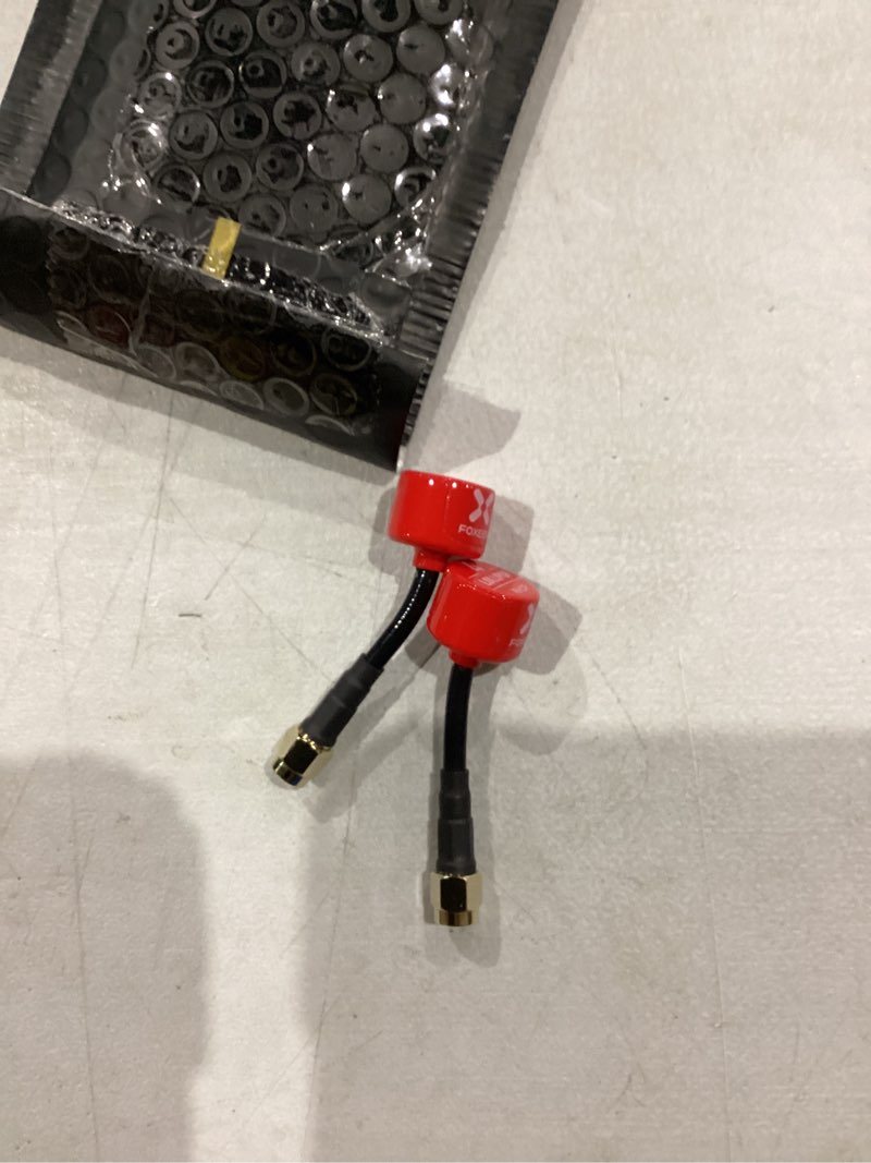 Condition photo showing New/Like New for 2pcs FOXEER FPV Antenna Lollipop 4 Updated Version 5.7GHz RHCP 2.5Dbi SMA for FPV Racing Drone Fatshark Goggles TX RX Lollipop 4 SMA Red
