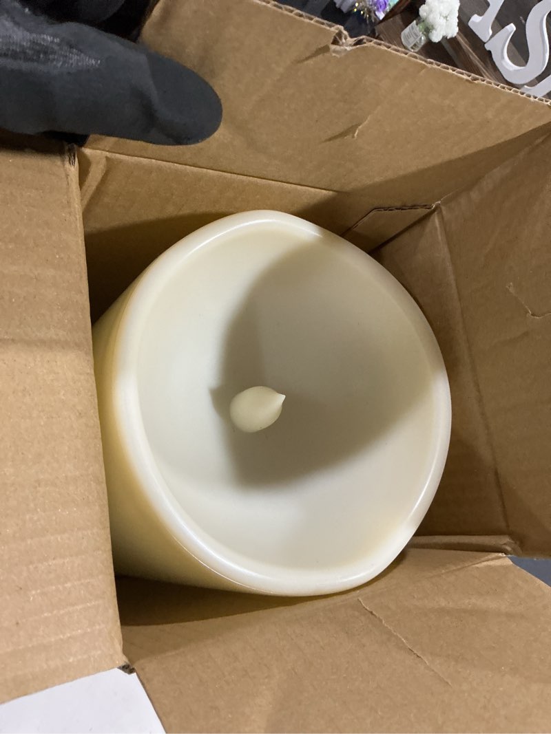 Condition photo showing Good Condition for homemory 6" x 9" extra large outdoor waterproof candle with auto 6-hour timer, no remote, ivory plastic made, long last for half a year extra large, 6"x9"