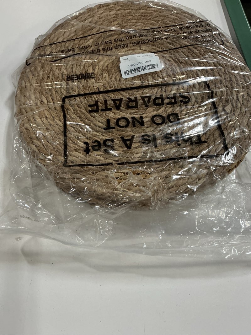 https://lotting-media.assets.bidfta.com/lotting_725781f2-a4e6-4947-8f9b-e517abeca94c