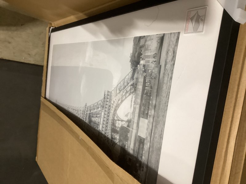 Condition photo showing Good Condition for upsimples 24x36 poster frame, display pictures 20x30 with mat or 24 x 36 without, wall hanging picture frames, black, 1 pack black 24x36