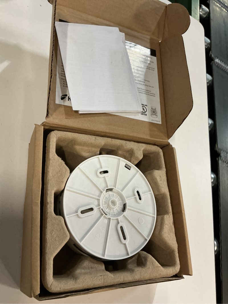 Condition photo showing Good Condition for kidde smoke & carbon monoxide detector, 10-year battery, voice alerts , 1 count ( pack of 1)