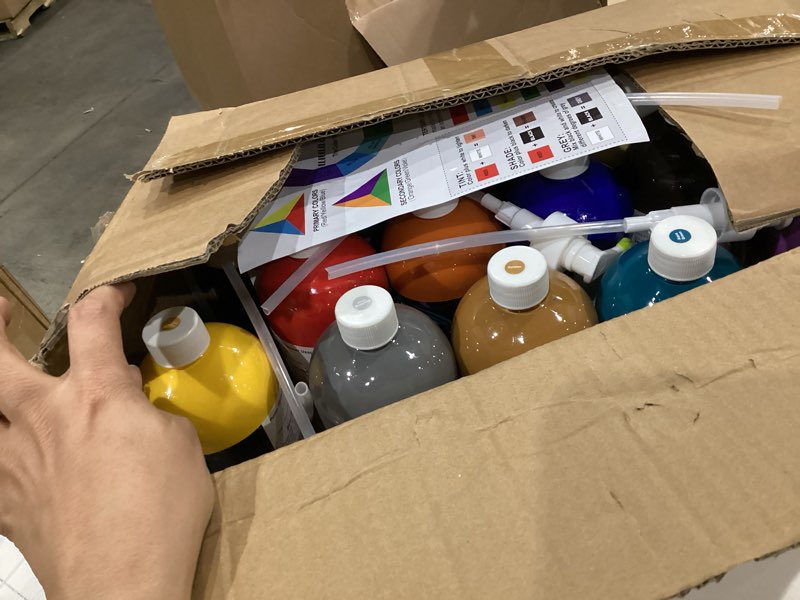 Condition photo showing Good Condition for acrylic paint sets for adults 33.8oz/1000ml, 14 color large bulk paints kits, 1/4 gallon rich pigment art painting supplies for artists/beginners, acrylic paint sets for canvas with pump, color wheel clear 33.8 fl oz (pack of 14)