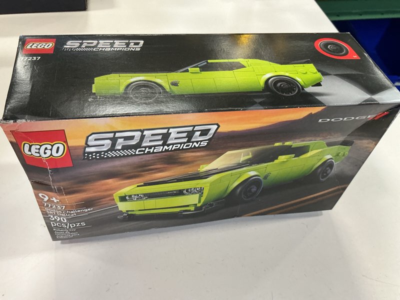 Condition photo showing New/Like New for LEGO Speed Champions Dodge Challenger SRT Hellcat Sports Car Toy - Building Set for Learning, Play and Display - Kids Toy for Boys and Girls, Ages 9+ - Birthday Gift Idea for Race Car Fans - 77237