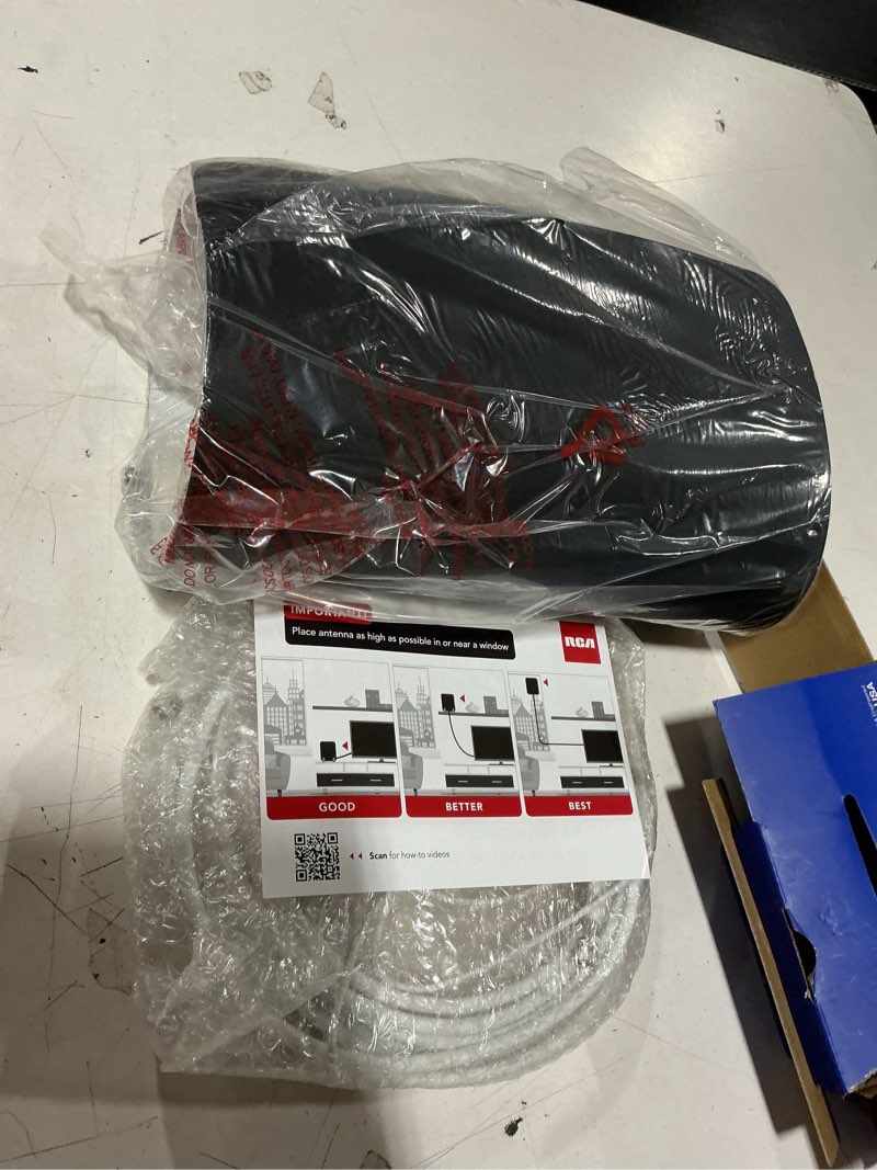 Condition photo showing Good Condition for rca amplified extra-large indoor ultra-thin hdtv antenna - multi-directional with 65-mile range